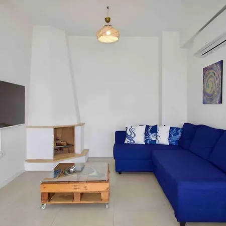 Denize 100 Metre Yakinlikta Plaj Evi Villa *